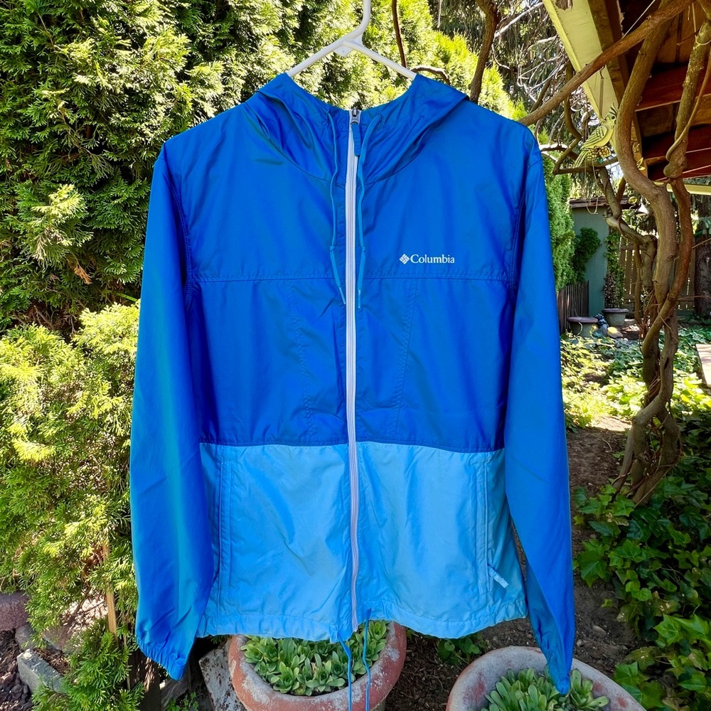 Columbia Sportswear Women’s Lightweight Windbreaker Jacket